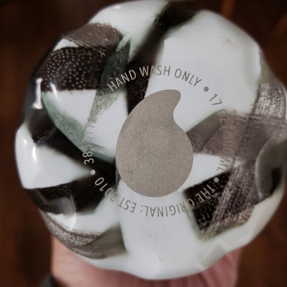 Swell Water Bottle - Picture 2 of 2